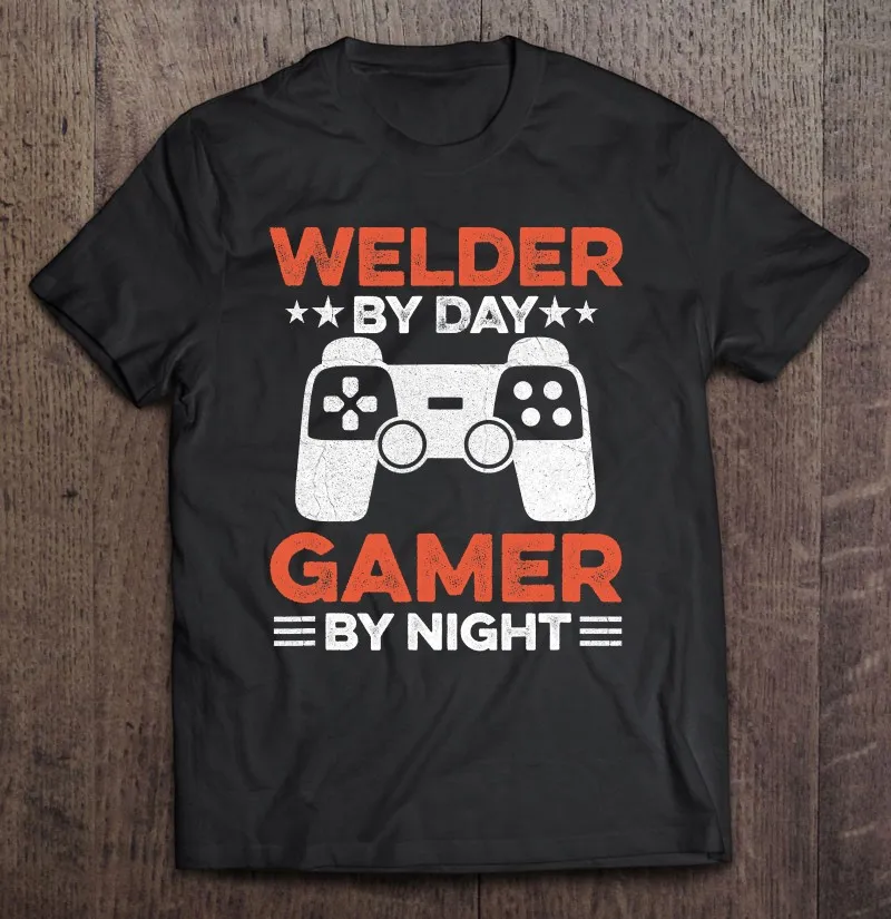 

Мужская футболка «сварщик по дню и ночью»