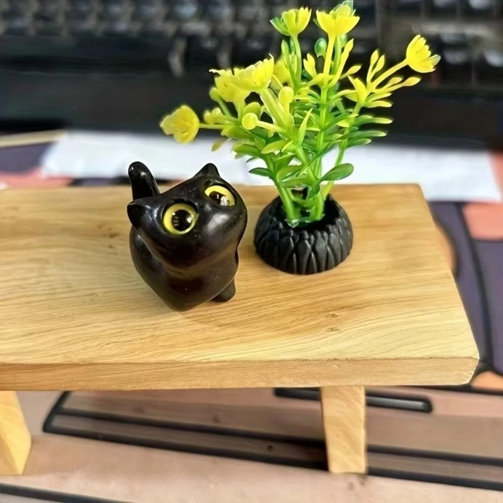 

Деревянная фигурки котенка