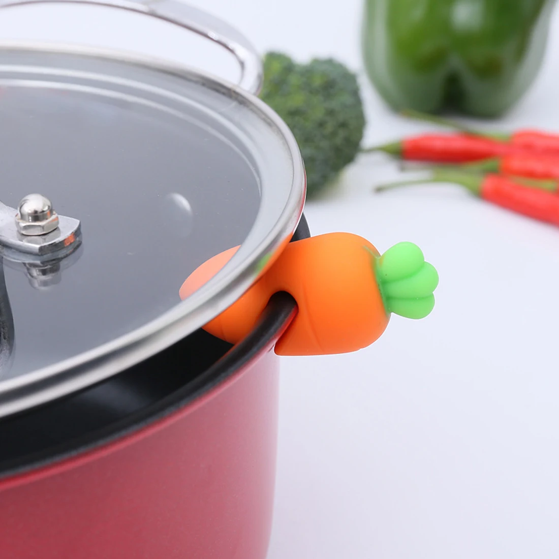

Carrot Pepper Shaped Overflow Prevent Pot Cover Anti-overflow Silicone Lifting Soup Spoon Holder Kitchen Spill-Proof Rack