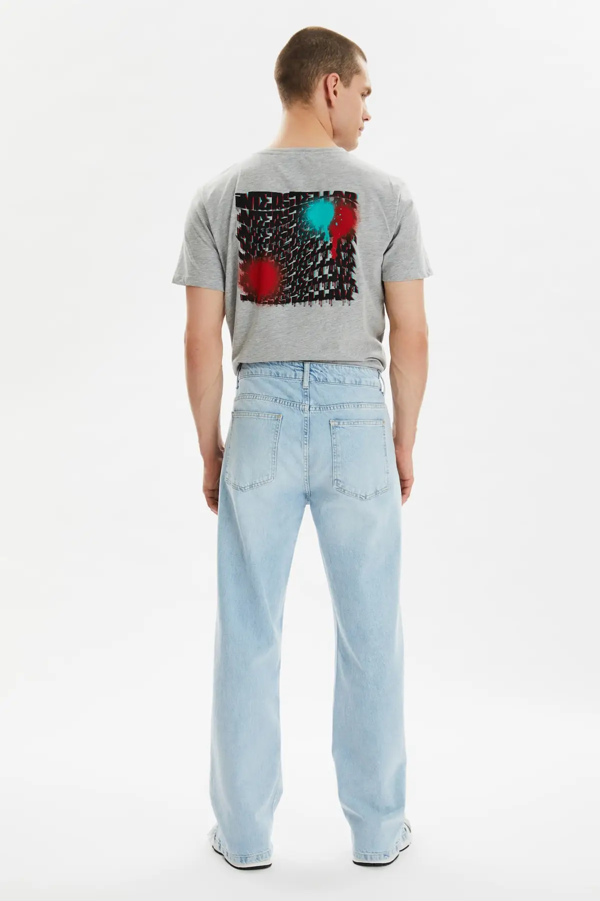 

Trendyol Ripped Men Detailed Regular Fit Jeans TMNSS21JE0797