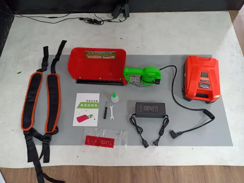 Портативная машина для забора чая UM мини-триммер с литиевой батареей продажи