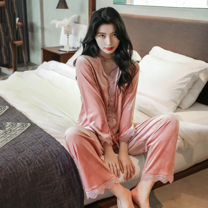 

Women Pijimas Gold Velvet Warm Winter Pajamas Sets Women Sexy Lace Robe Pajamas Sleepwear Kit Soft Nightwear M-2XL W161