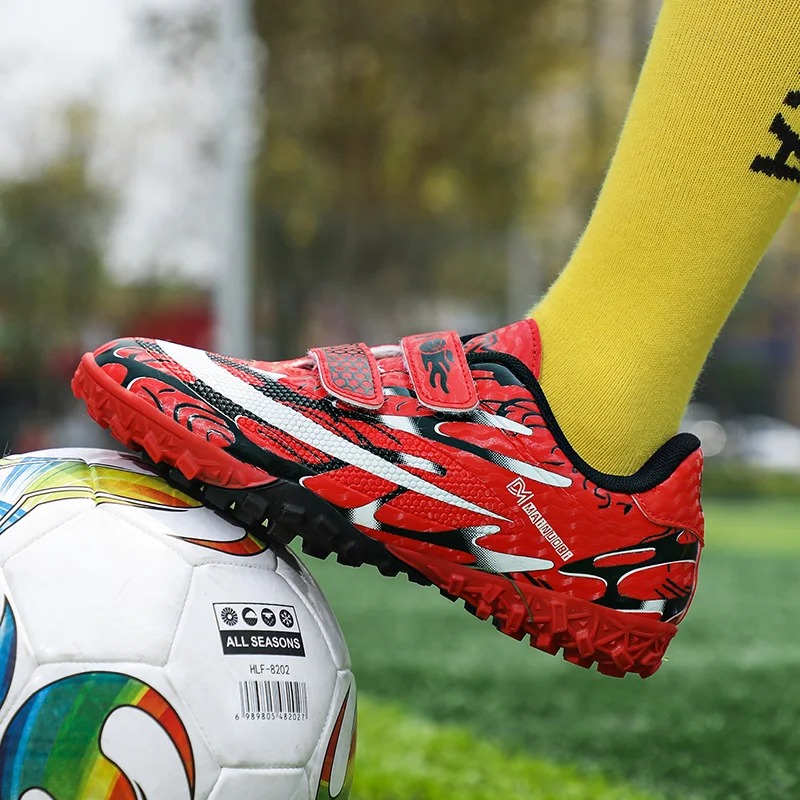 running soccer shoes