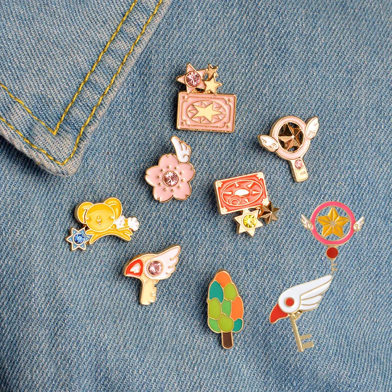 

Creative Fashion Card Captor Sakura Clow Card Wings Star Stick Bird KERO Brooch Denim Jacket Pin Badge Animation Girls Jewelry