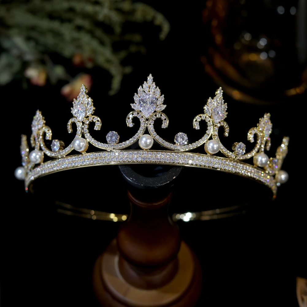 

Тиара Женская золотистая с фианитом, модная корона с жемчугом, свадебный аксессуар для волос с кристаллами, ААА, A01306