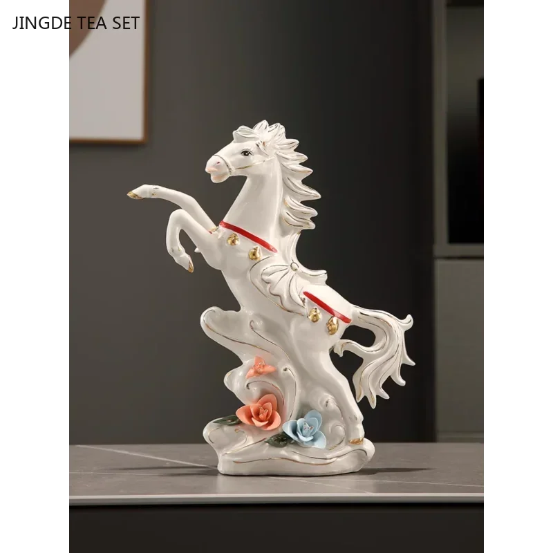 1 SZTUK Ceramiczna ozdoba zodiakalnego konia Bionic Nowoczesna kreatywna domowa szafka TV Wejście Sypialnia Biuro Pulpit Rzemiosło Butik Prezenty