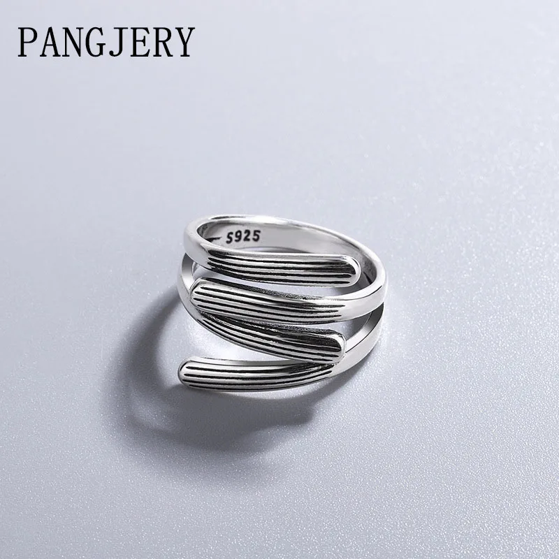 

Кольцо женское из серебра 925 пробы со звездами