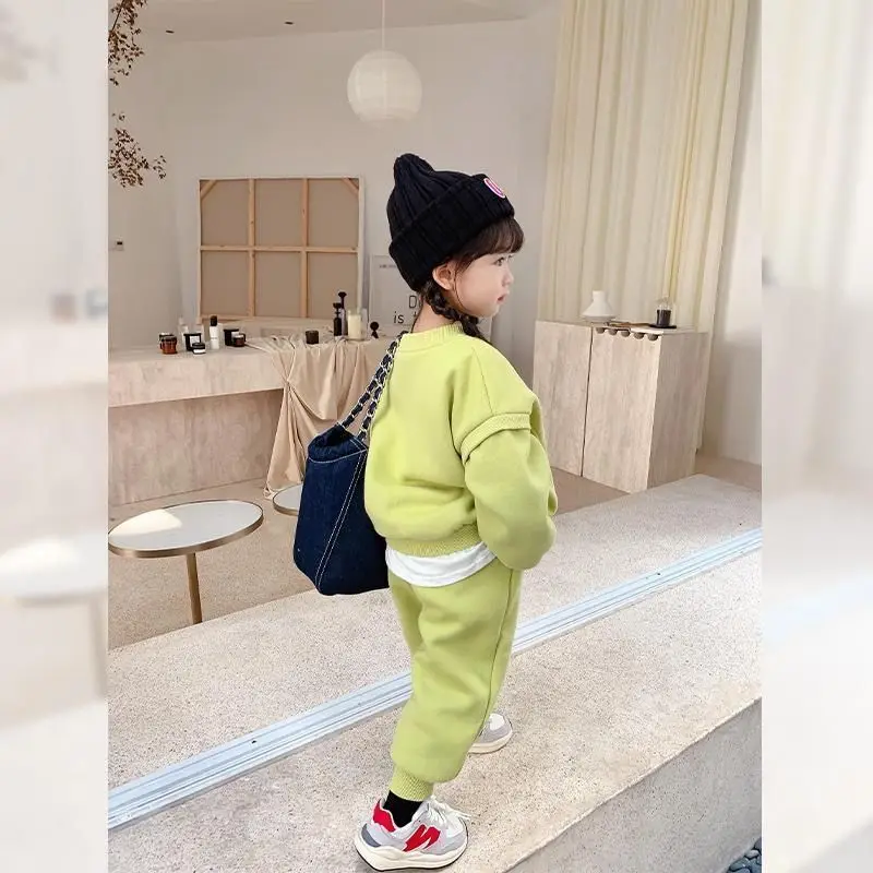 Girls' Autumn and Winter Clothes 2022 New Children's Fleece-Lined Sweater Children's Casual Trousers Baby Girl Two-Piece Suit
