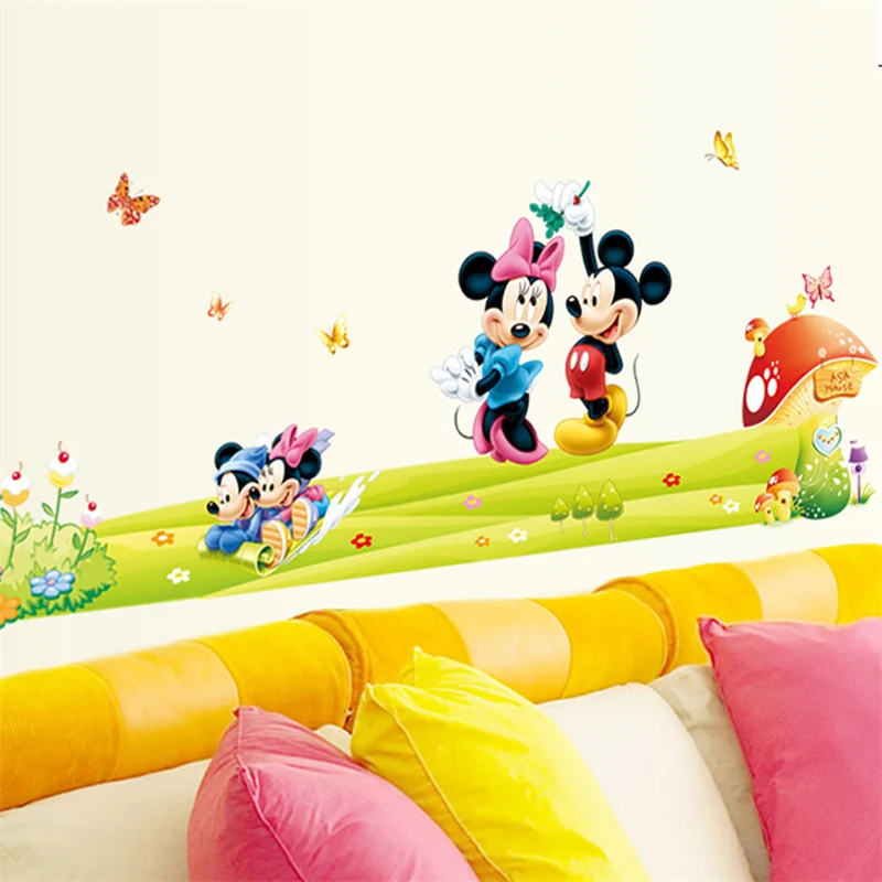 

Mickey and Minne Children's room decoration wall sticker DIY cartoon mural art cartoon poster PVC home Decal