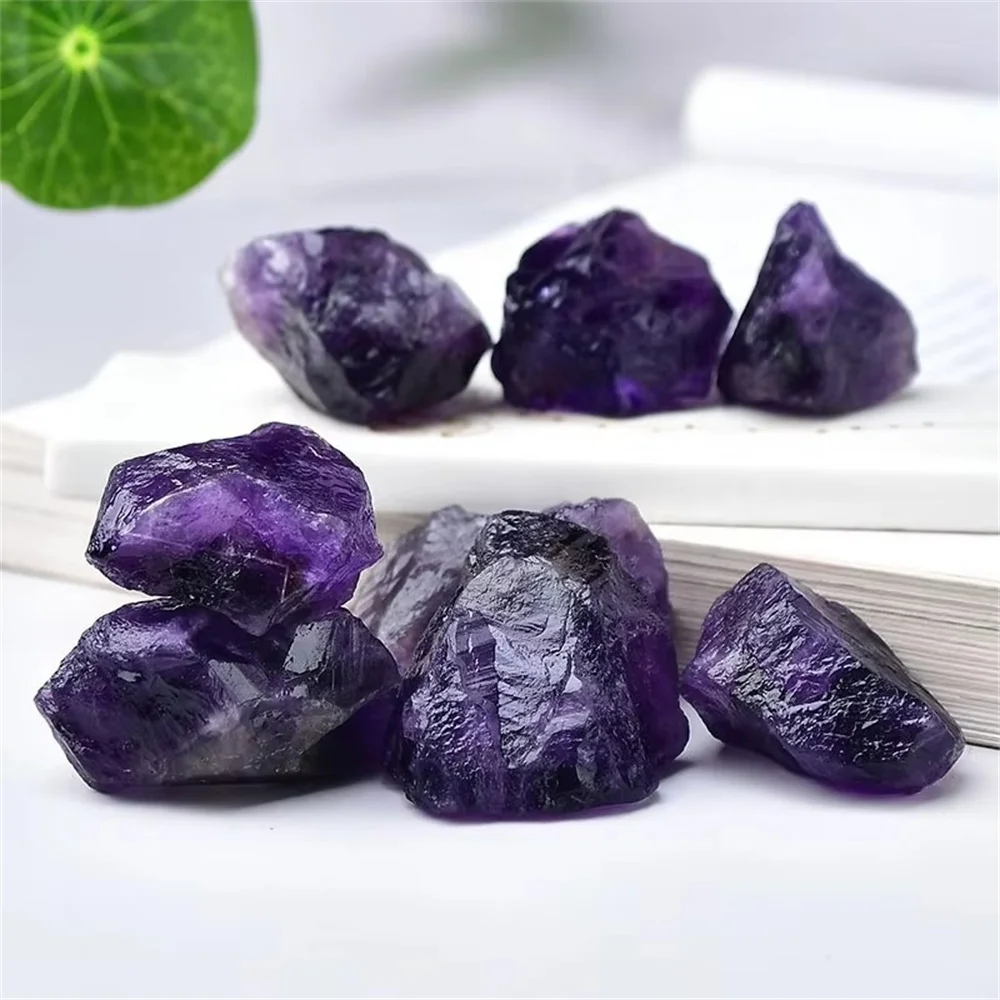 Натуральный аметист Рейки Исцеляющая энергия Драгоценный камень Минеральные необработанные камни Фиолетовый грубый кварц Кристаллы Образец Декор комнаты