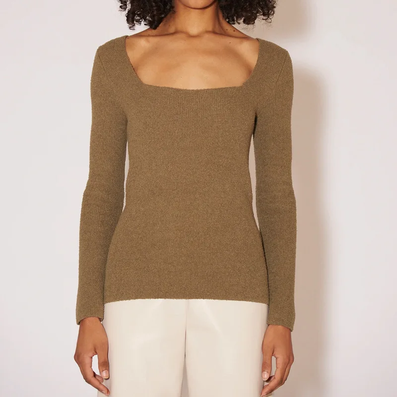 Рисунок 3 - Женский трикотажный пуловер с длинным