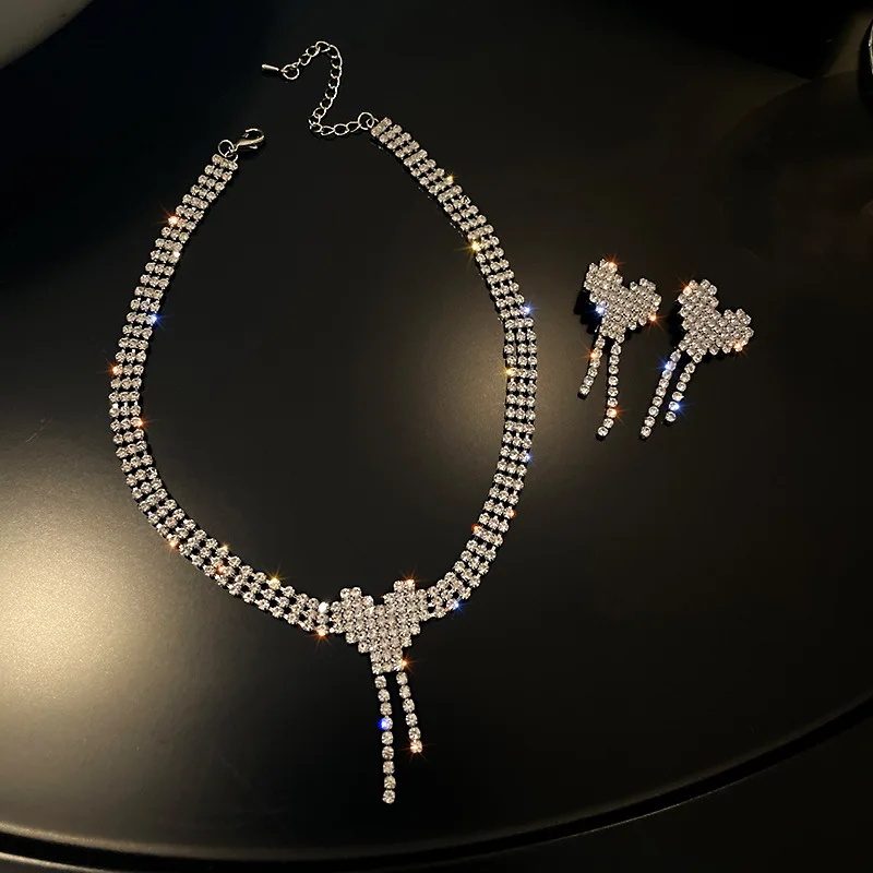 

Korean version of fashion personality full of diamond love tassel S925 silver needle earrings necklace set