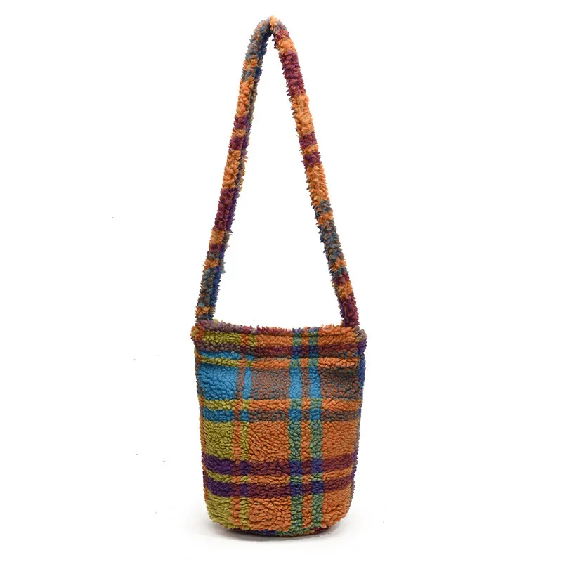 Модный тренд ленивый стиль милые контрастные цвета осенне-зимняя популярная