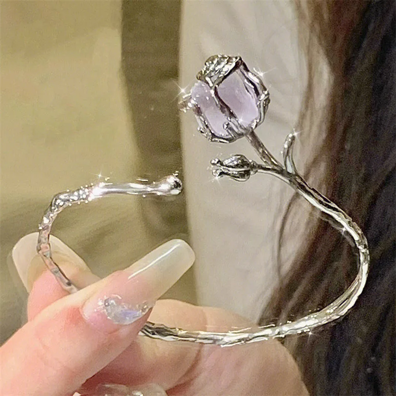 

Fashion Climing Cat Bangle Bracelet for Women Silver Color Metal Rose Flower Heart Twist Cuff Jewelry Wedding Girlfriend Gift
