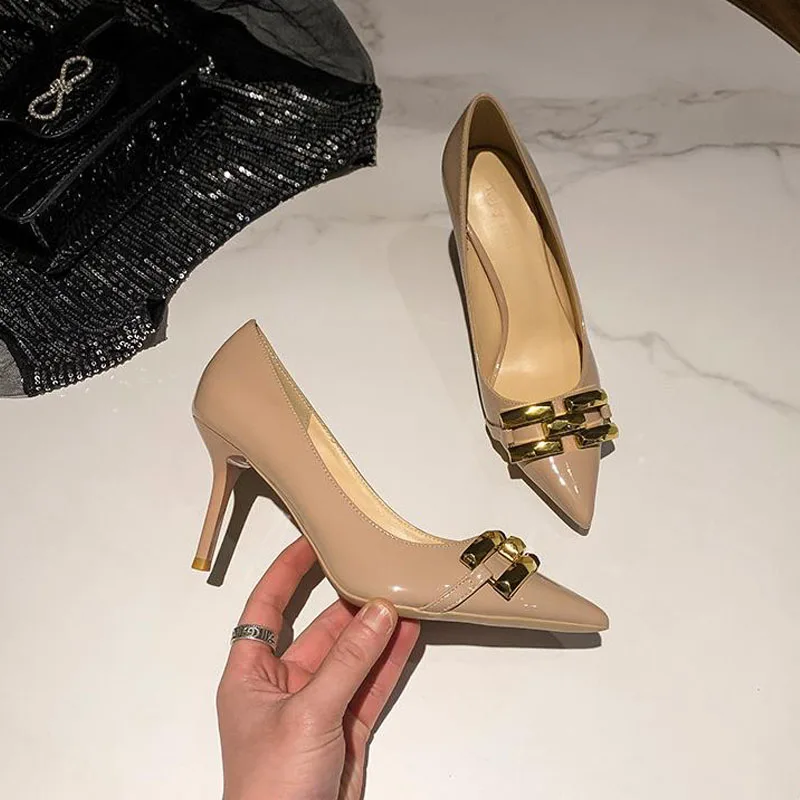 

Туфли-лодочки женские из лакированной кожи, на тонком высоком каблуке 6 см