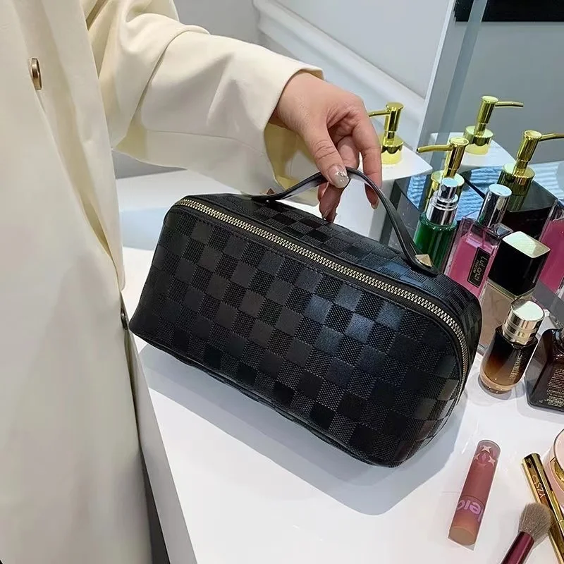 

New Women's Large-Capacity Luxury Pu Makeup Bag Portable Cosmetic Pouch Retro Rhombus Handbag Multifunction Travel Storage Case