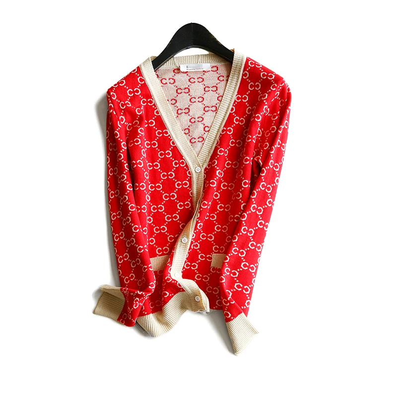 Яркий шелковый встроенный модный золотой вязаный топ с геометрическим принтом и