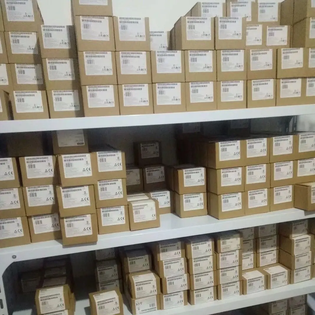 

1 год гарантии, новый 6ES5440-8MA22