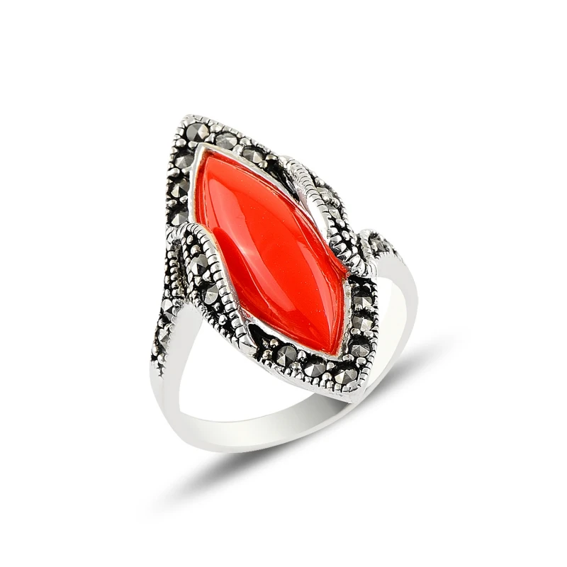 

Серебряное кольцо 925 пробы из кораллов и марказитов