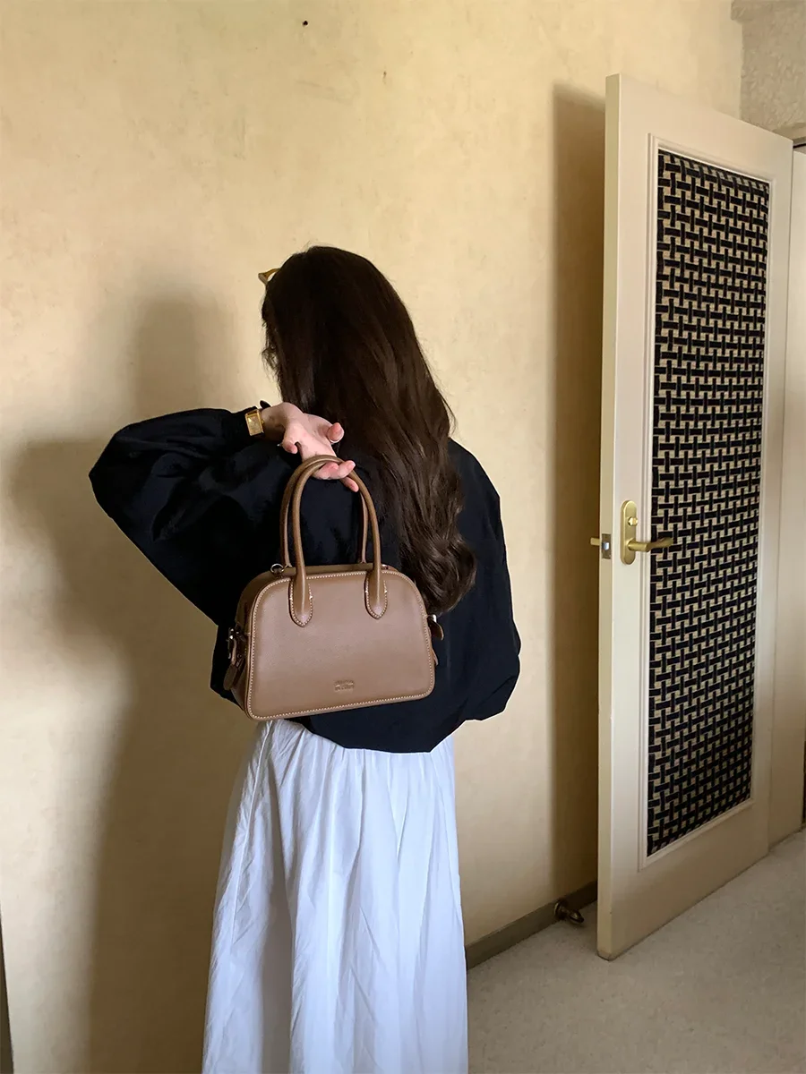 

2023 New Special-Interest Design Autumn and Winter High-Grade One-Shoulder Crossbody Temperament Wild