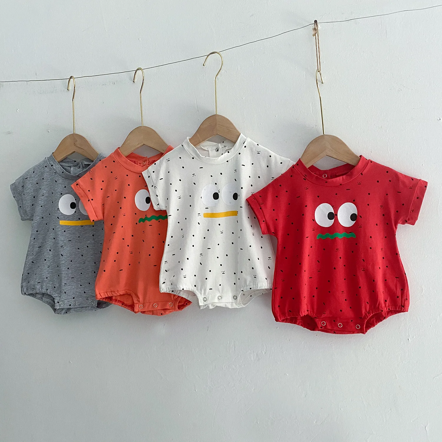 

Новинка 2022 года; Детский комбинезон с рисунком для новорожденных; Одежда для мальчиков и девочек детский цельный комбинезон с короткими рук...