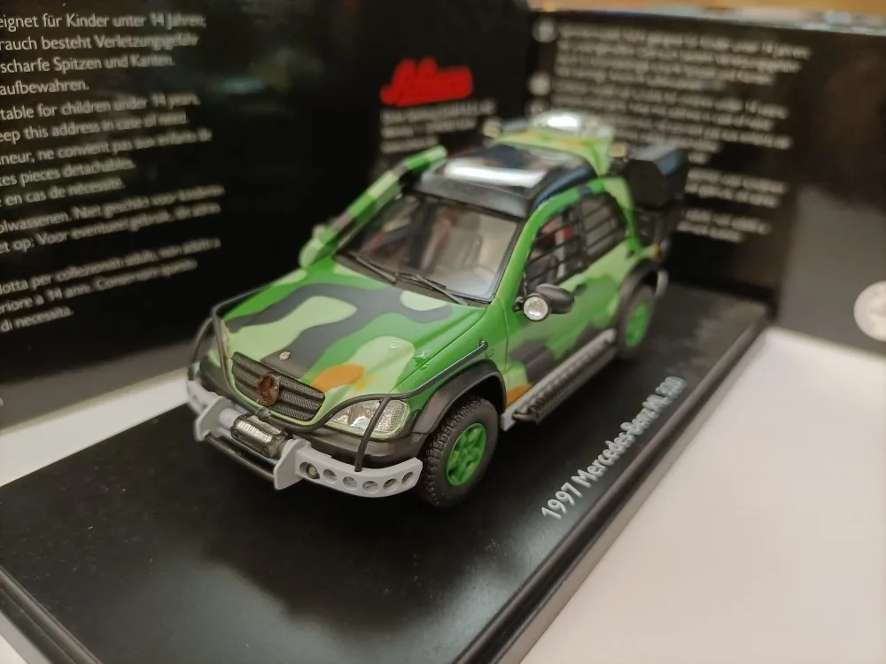 

Schuco 1 43 BENZ camouflage radar off-road vehicle model ML320 1997