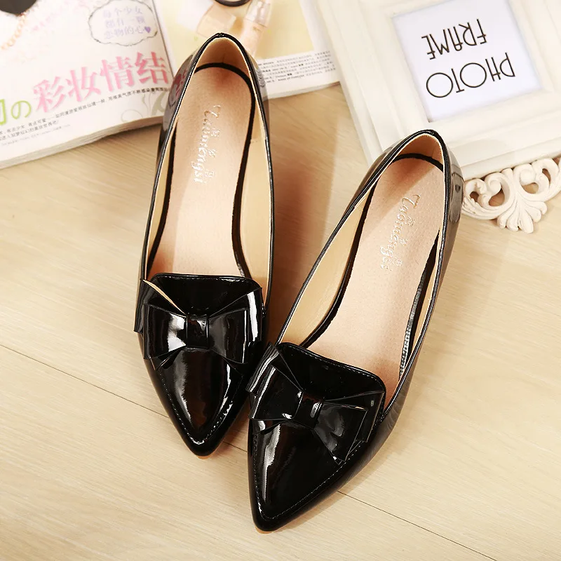 

Big Size Shoes Woman Patent Leather Ballet Flats Pointed Toe Shallow Mouth Female Footwear Casual Sneaker Soft Autumn Bow-Knot L