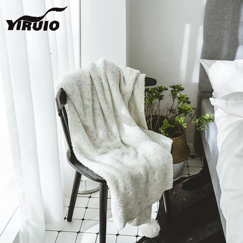 

YIRUIO Kawaii Pompons Decorative Throw Blanket Luxury Colorful Feather Yarn Cozy Microfiber Knitted Soft Cute Sofa Plaid Blanket