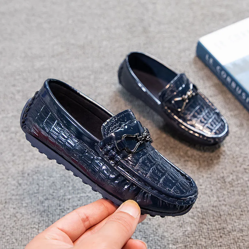 

Boys Non-slip Children's Leather Shoes Dance All-match Four Seasons Solid Color 2022 Shiny Simple Kids Fashion Moccasin Shoes