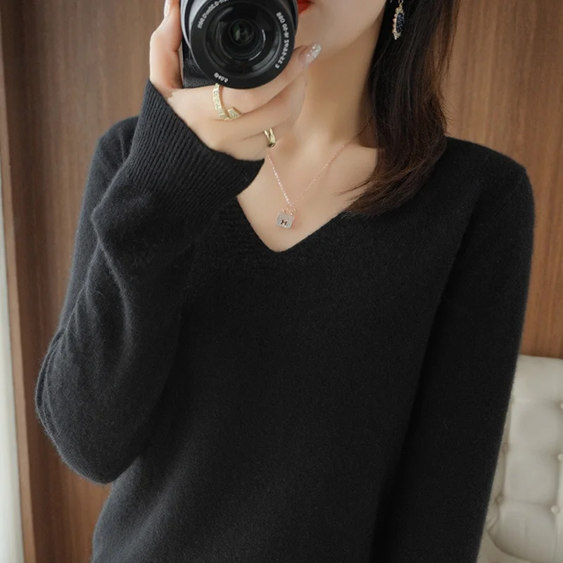 

Women's Autumn And Winter New Women's Warm V-neck Pullover Sweater Korean Fashion Long-sleeved Loose Thin Solid Color Top