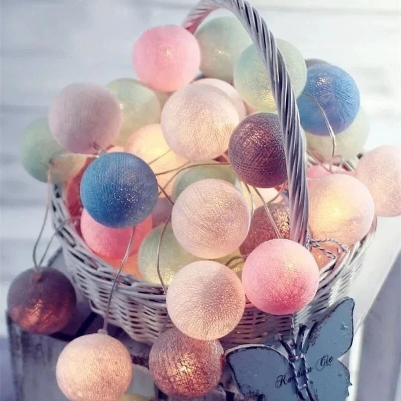 

LED Cotton Ball Street Garland String Lights Christmas Light for Home Room New Year Wedding Christmas Decoration Holiday Lamp
