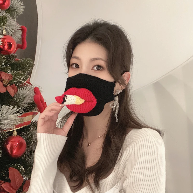 

2022 Funny Face Mask Plush Mascarillas Keep Warm Large Lips Party Filtros Mascherina Prank Couple Face Mask 1pcs