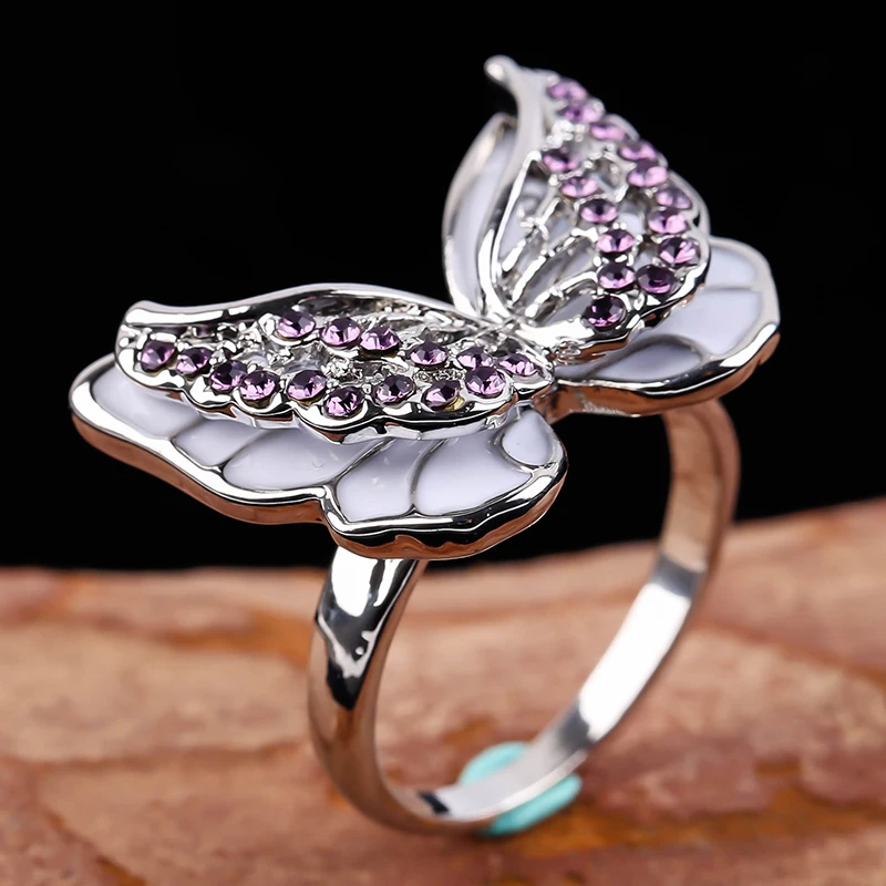 

Luxury Shining Butterfly Shape Ring for Women 2022 Trends Zircon Ring Fashion Party Hand Accessories Jewelry Gift Necklace Sets