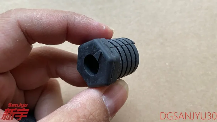 

Outlander CW0W GF0W ASX LANCER ECLIPSECROSS PAJEROSPORT демпфер, крышка багажника задняя дверь MB926555