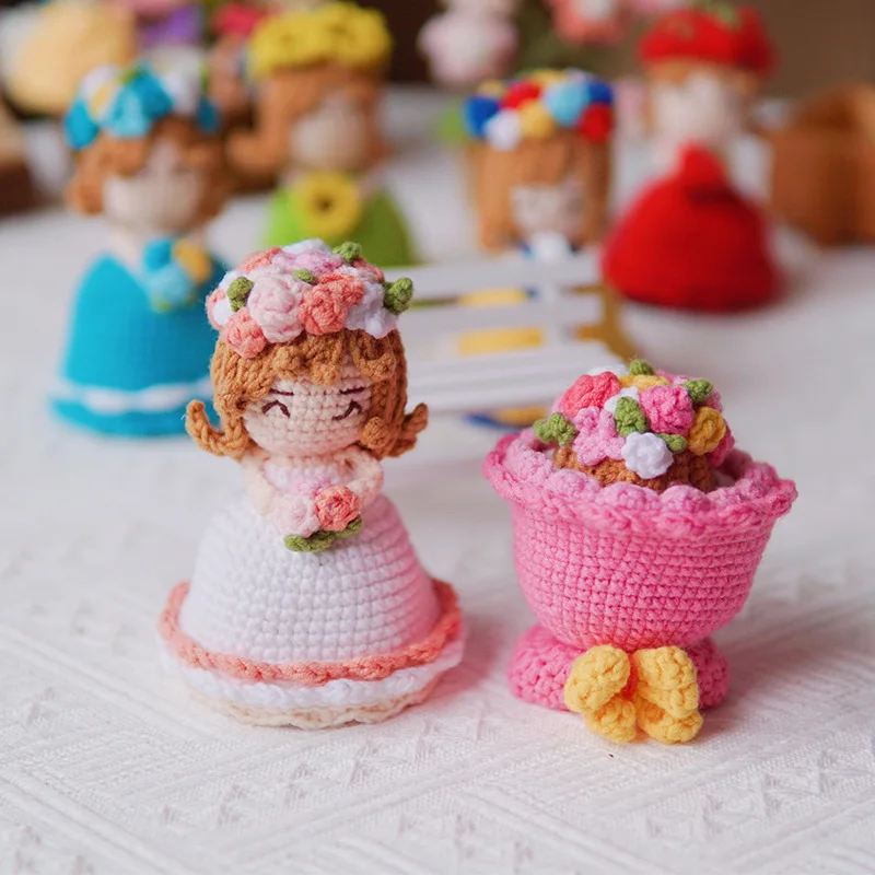 

1pcs 7x11cm Mini Variant Doll Handmade Crochet Bride Flower Finished Cotton Cord Crochet Bride Doll Kids Gifts Home Desk Decor