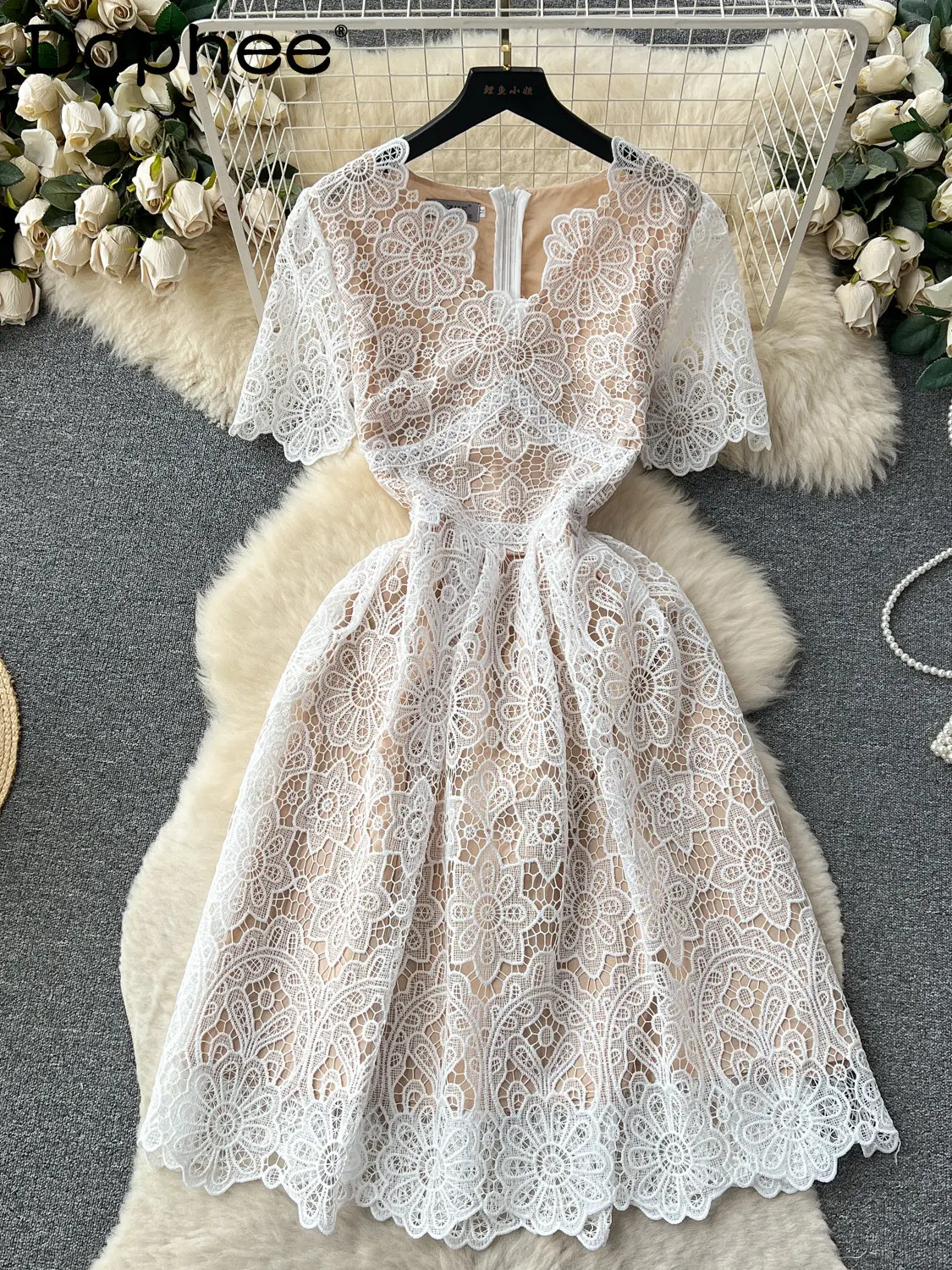 French Retro High-end Hollow-out Crocheted Lace Short-Sleeve Dress Women Summer New Slim Waist A- Line Midi Fairy Holiday Dress