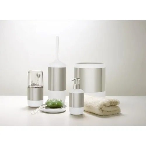 

Приманова Лима, набор для ванной белого цвета