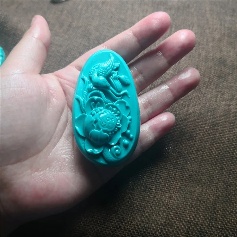 Подвеска с бирюзовым цветком и властным древним зверем мужская женская