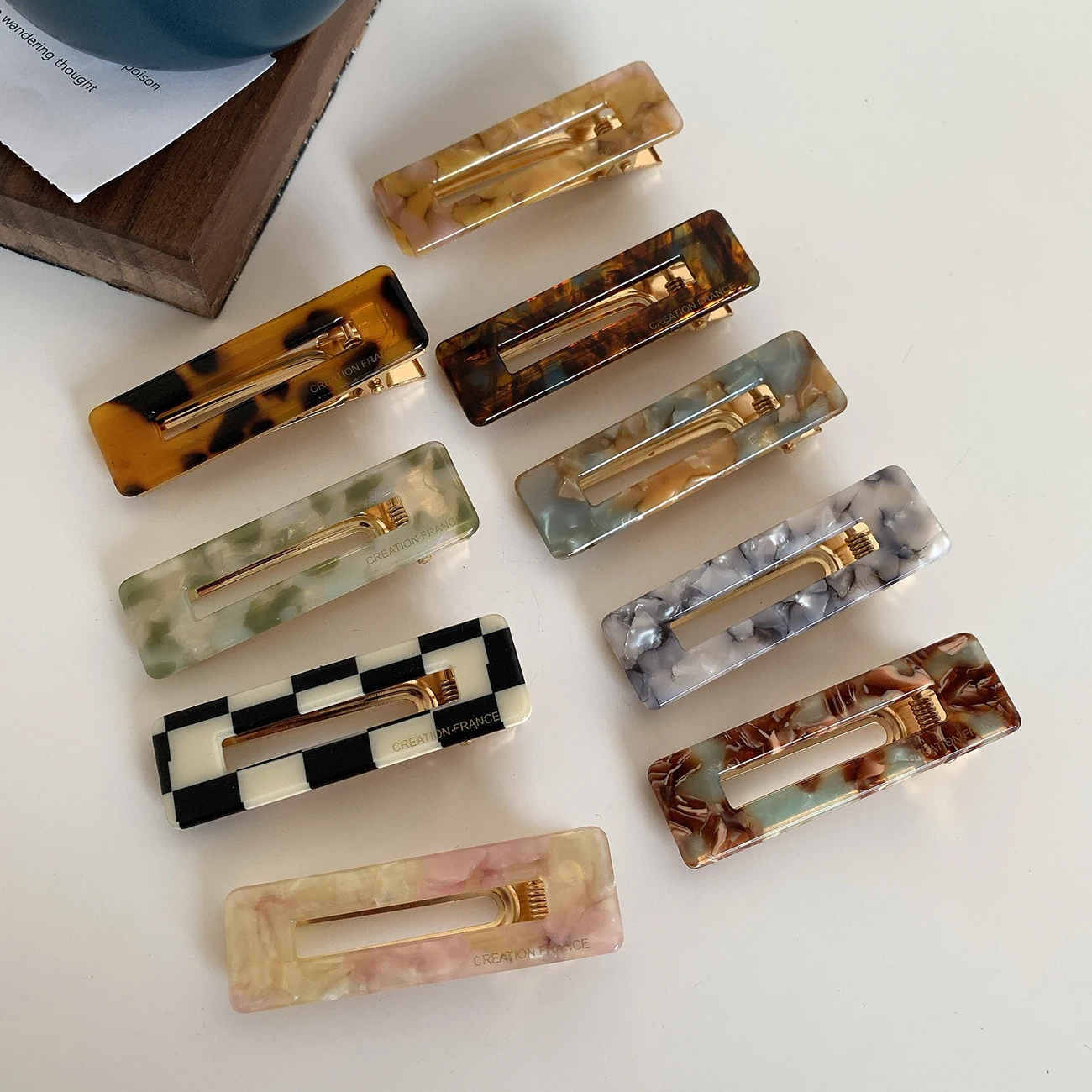 

Полые квадратные заколки для волос черные белые шахматные заколки с утиным клювом Цветочные заколки для волос заколка с бахромой боковые Д...