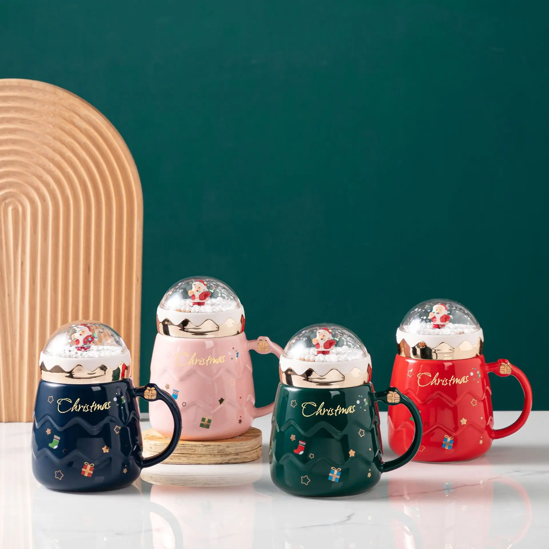 

New Creative Cartoon Santa Claus Ceramic Mug Christmas with Lid Large-capacity Gift Water Cup Milk Cup 500ml