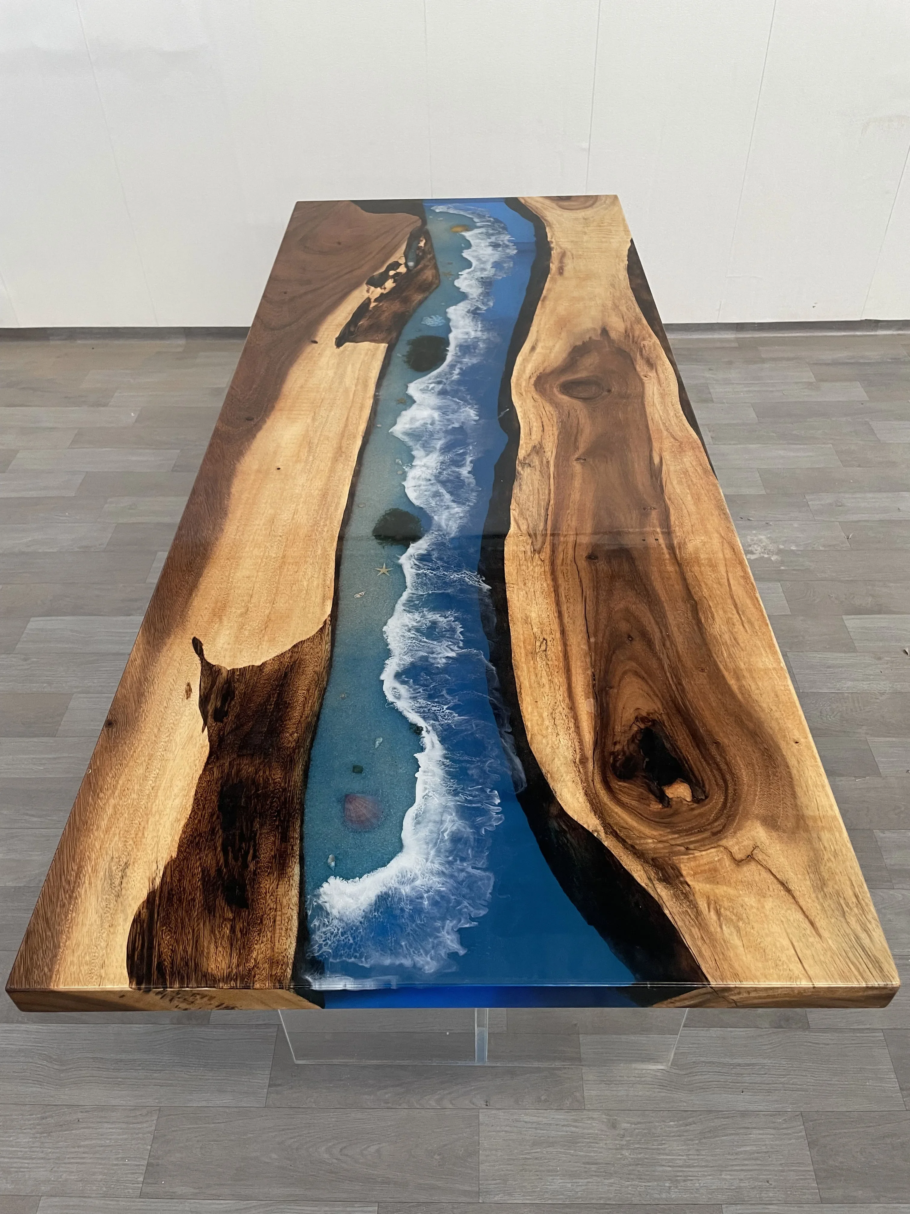 Стол для реки с океанской волной столешница из цельного дерева большой