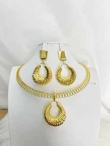 Gold Colour Plated Necklace Earring Set Beautiful Fashion Trend Sweet Romantic Party Wedding
