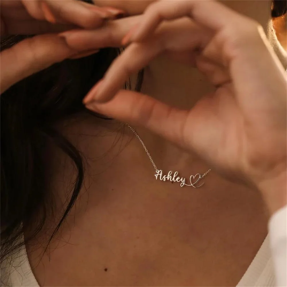 Рисунок 5 - Женское ожерелье с подвеской в виде сердца