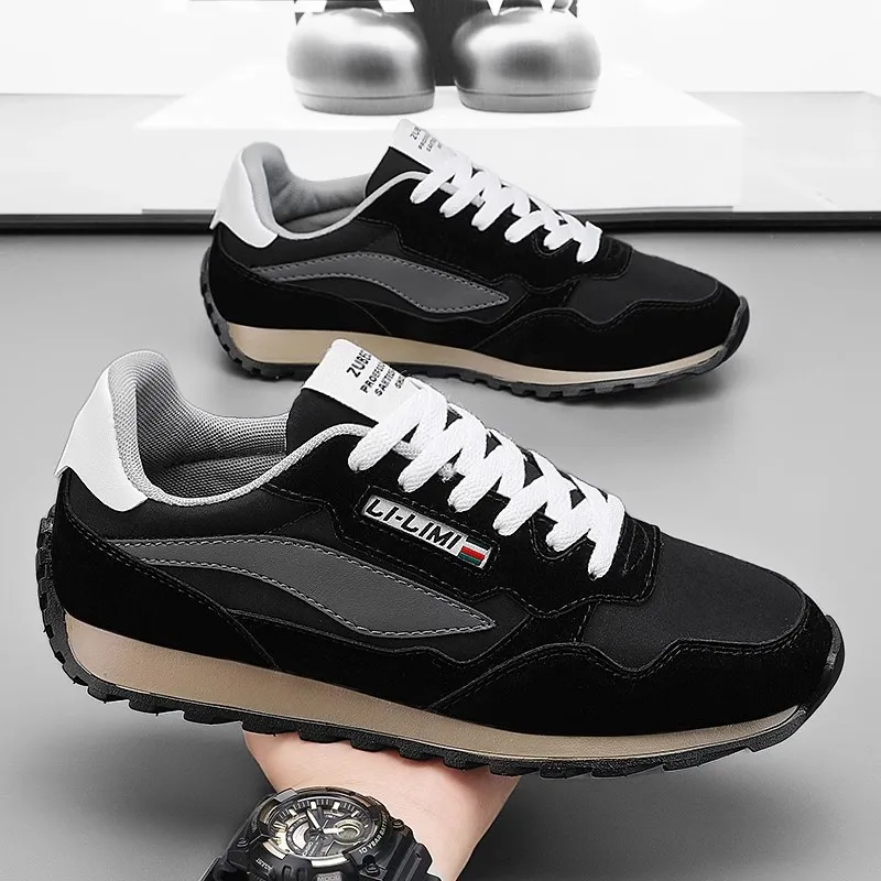 Мужская обувь Argan осенняя нескользящая спортивная с мягкой подошвой черная