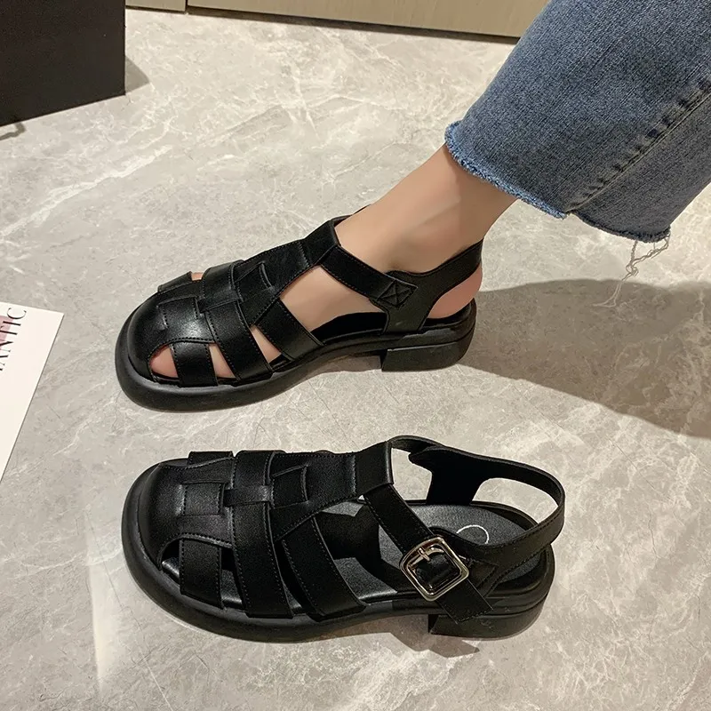 2022 NEW Sandals Women Leather Woven Roman Flats Cover Toe Buckle Strap Summer Beach LadiesShoes Woman   