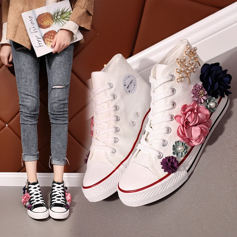 2023 Wholesale Spring and Summer Women's Canvas Shoes Small White Shoes Women's High top Handmade Customized Flower Casual Shoes