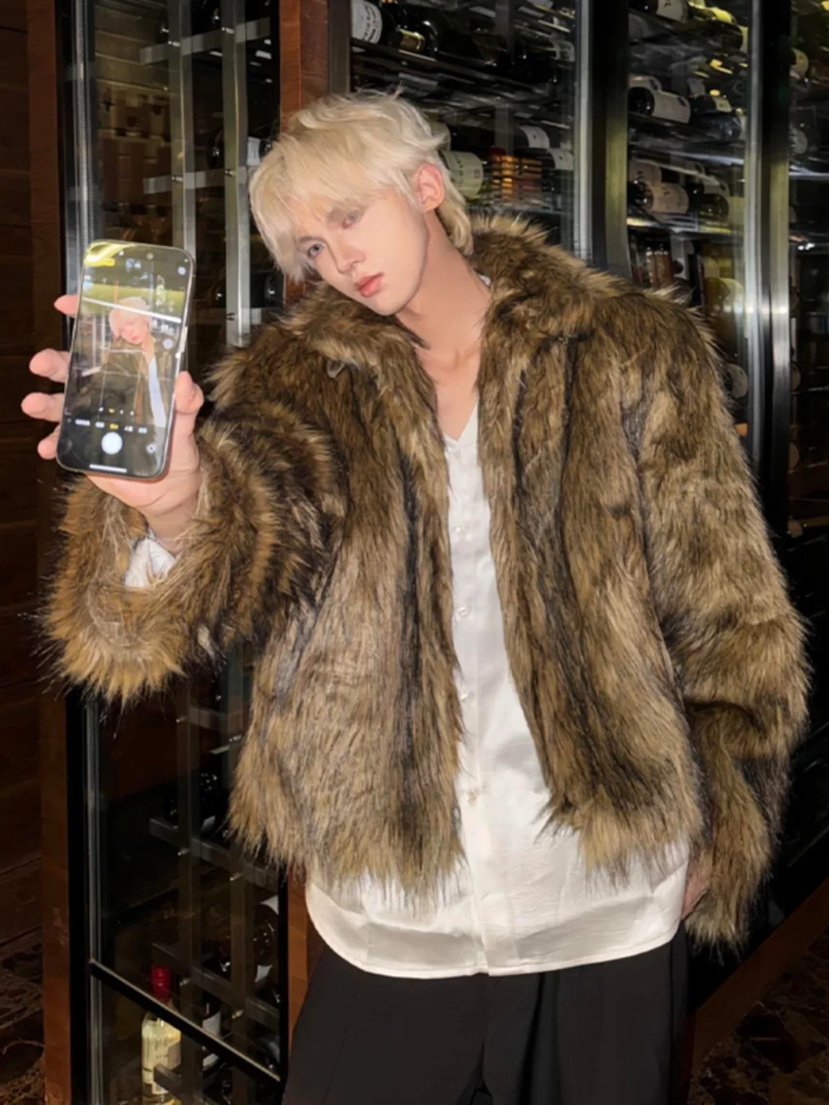 Модные шикарные короткие меховые куртки мужские новинка зимы 2024 искусственный