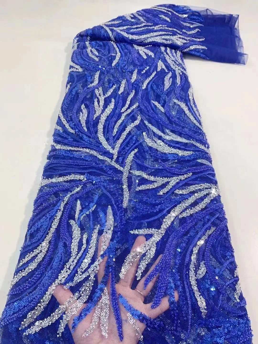 

Latest Royal blue Beaded Lace Fabric Luxury Nigerian Mesh Lace Fabrics 2022 French Net Lace Fabric With Sequins For Wedding