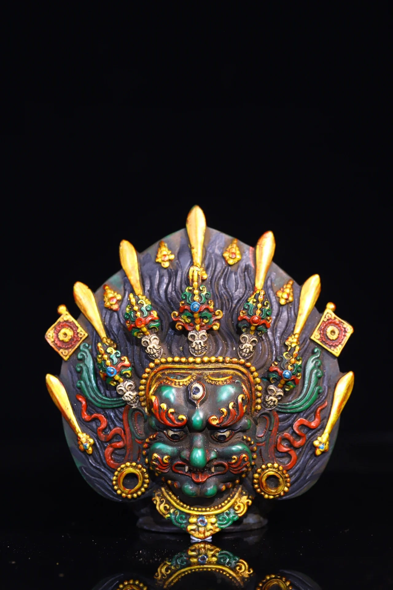 

6" Tibetan Temple Collection Old outline in gold lacquerware painted Vajra Buddha head mask Amulet pendant Dharma Town House