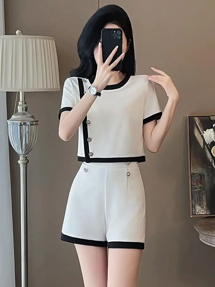 Фото Футболка в корейском стиле, черные женские короткие комплекты из 2 предметов, хлопок, дешевые предложения, легкая летняя мода, 2025 г., повседневные тенденции, женские шорты №1